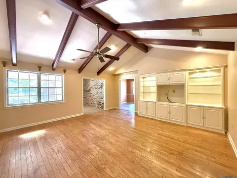 738 Bromley Dr, Baton Rouge, LA 70808
