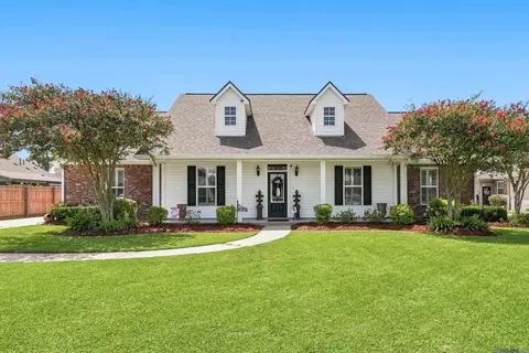 12031 Coueron Dr, Saint Amant, LA 70774