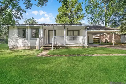 226 Pin Oak, Denham Springs, LA 70726