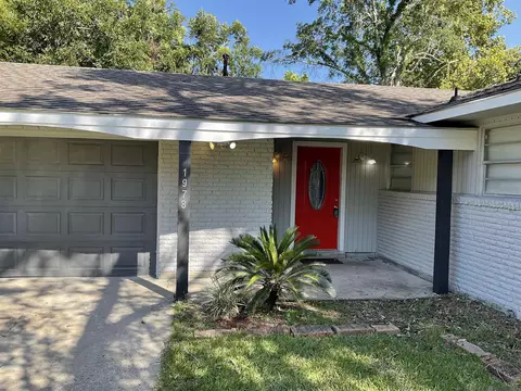1978 Mcquaid Dr, Baton Rouge, LA 70810
