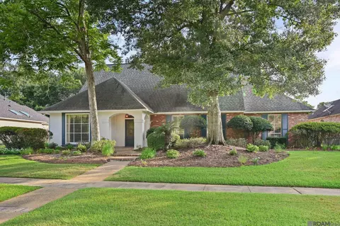 6865 S Fieldgate Ct, Baton Rouge, LA 70808