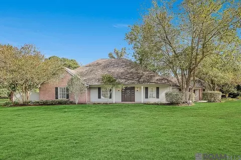 18449 Oakwood Dr, Prairieville, LA 70769