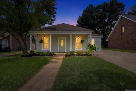 626 Fountain View Dr, Baton Rouge, LA 70820