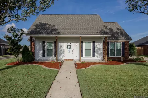 225 S Oleana Dr, Gonzales, LA 70737