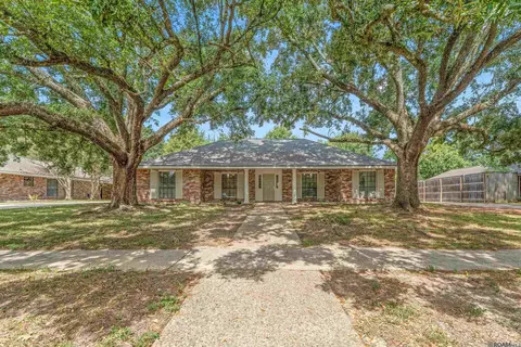 3910 Pine Park Dr, Baton Rouge, LA 70809