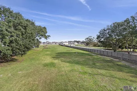 16427 La Hwy 929, Prairieville, LA 70769