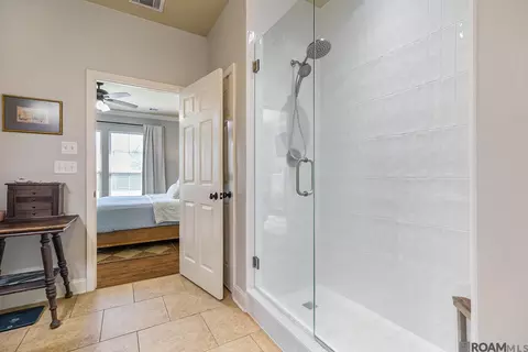Bath - 32714 Maci Dr, Walker, LA 70785 photo 3 of 5