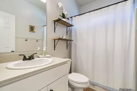 Bath - 32714 Maci Dr, Walker, LA 70785 photo 5 of 5