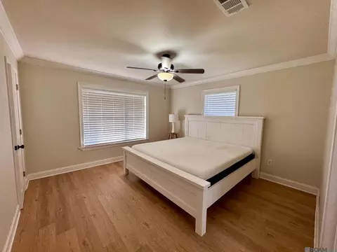 Bedroom - 32916 Rivergate Cir, Springfield, LA 70462 photo 3 of 3