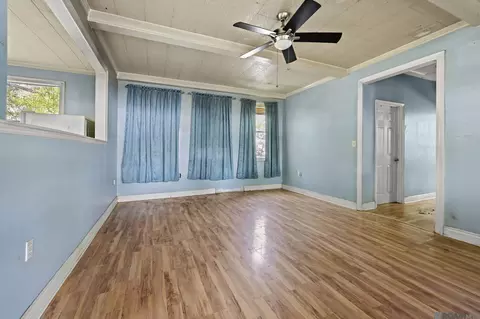 Living - 13065 Fox St, Maurepas, LA 70449 photo 1 of 3