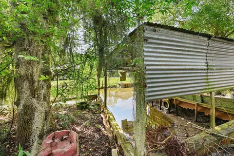 Exterior - 13065 Fox St, Maurepas, LA 70449 photo 4 of 7