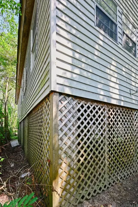 Exterior - 13065 Fox St, Maurepas, LA 70449 photo 6 of 7