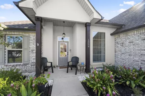 1559 Rangeland Ave, Zachary, LA 70791