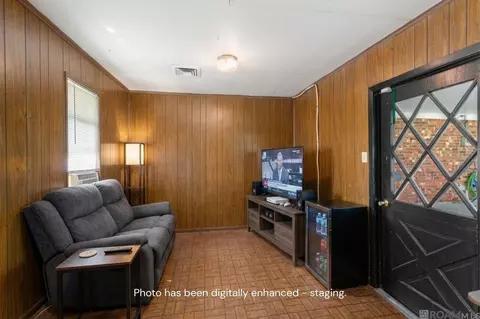 Living - 3811 Epperson St, Baker, LA 70714 photo 5 of 5