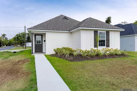 58898 Annex St, Plaquemine, LA 70764