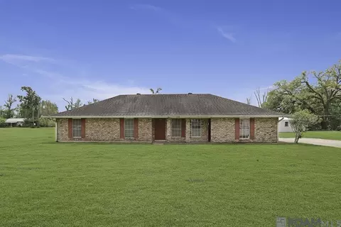 44337 Melancon St, Sorrento, LA 70778