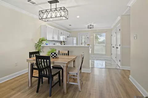 926 Woodvine Dr, Baton Rouge, LA 70806