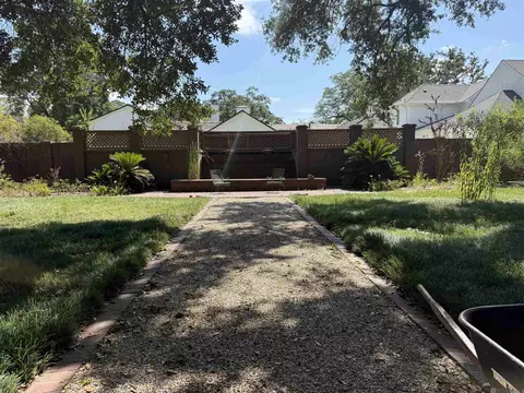 1535 Glenmore Ave, Baton Rouge, LA 70808