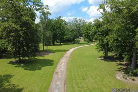 10717 Mccullough Rd, Zachary, LA 70791