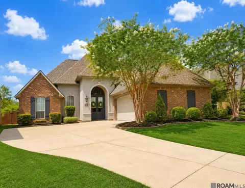 15242 Mistybrook Dr, Baton Rouge, LA 70816