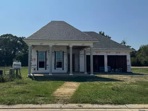 5224 Stonewater Dr, Gonzales, LA 70737