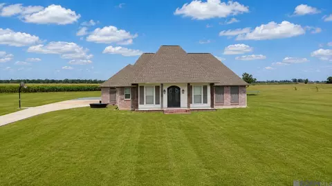 1836 Maringouin Rd E, Maringouin, LA 70757