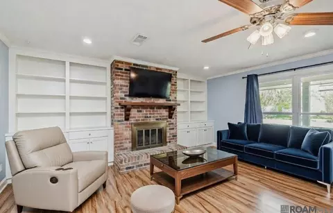Living - 14162 Forest Glen Ln, Walker, LA 70785 photo 2 of 2