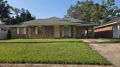 11555 E Black Oak Dr, Baton Rouge, LA 70815