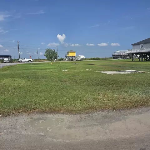 7240 Shoreline Dr, Chauvin, LA 70344