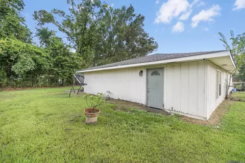 Exterior - 1128 Sinbad St, Baker, LA 70714 photo 3 of 4