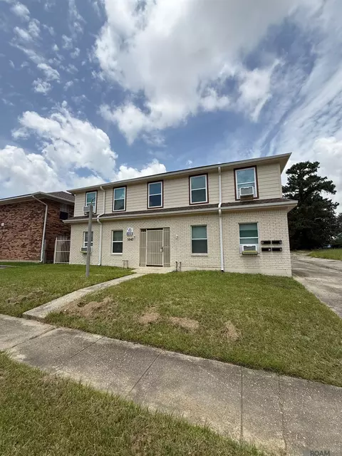 1043 Monet Dr, Baton Rouge, LA 70806