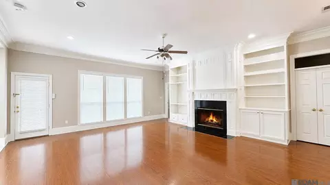 Living - 30125 Oak Shadow Dr, Walker, LA 70785 photo 1 of 2