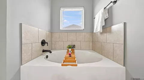 Bath - 4755 E Sunset Loop, Addis, LA 70710 photo 4 of 7