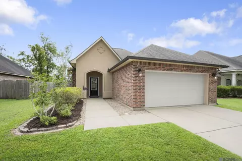 9346 Falling Oak Dr, Baton Rouge, LA 70817