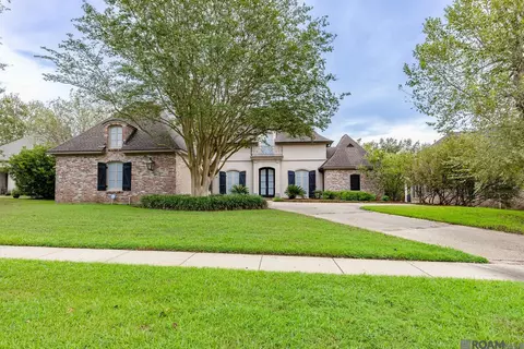 18312 Green Lakes Ct, Baton Rouge, LA 70810