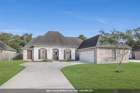 39348 Seaside Ln, Prairieville, LA 70769