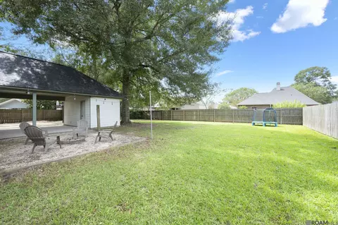 Exterior - 27561 Country Dr, Walker, LA 70785 photo 5 of 6