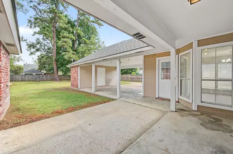 Exterior - 13973 Guy St, Walker, LA 70785 photo 4 of 8