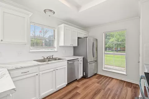 Kitchen - 13973 Guy St, Walker, LA 70785 photo 1 of 3