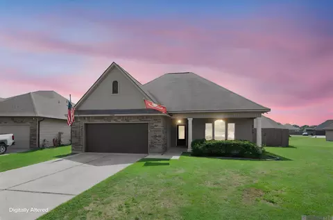 42408 Harborstone Ave, Prairieville, LA 70769