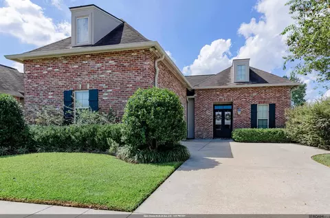 14716 Kingsland Way, Baton Rouge, LA 70810