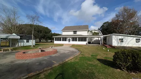 Exterior - 7944 Comite Acres Dr, Baker, LA 70714 photo 11 of 12