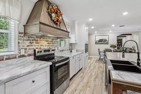 Kitchen - 7380 La Hwy 10, Ethel, LA 70730 photo 2 of 2