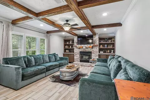 Living - 7380 La Hwy 10, Ethel, LA 70730 photo 4 of 4