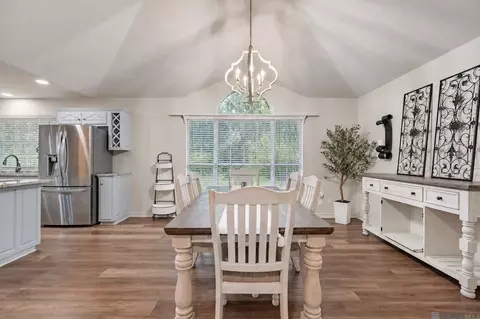 Dining - 31535 River Pines Dr, Springfield, LA 70462 photo 2 of 2