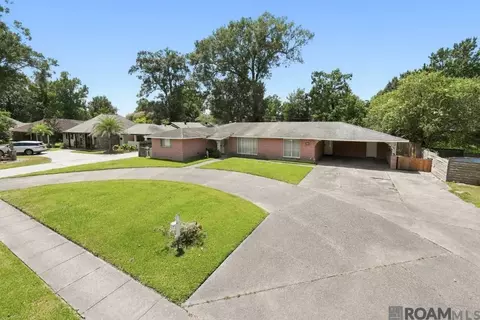 780 Sherwood Forest Blvd, Baton Rouge, LA 70815