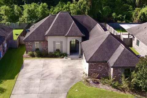 16926 Bradford Ave, Greenwell Springs, LA 70739