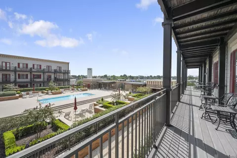 7707 Bluebonnet Blvd # 329, Baton Rouge, LA 70810