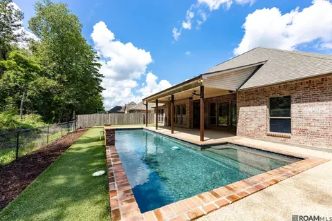 Exterior - 13348 Williamsburg Ave, Walker, LA 70785 photo 4 of 9