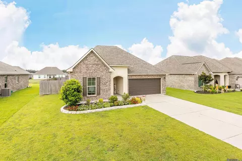 23249 Berry View Dr, Denham Springs, LA 70726